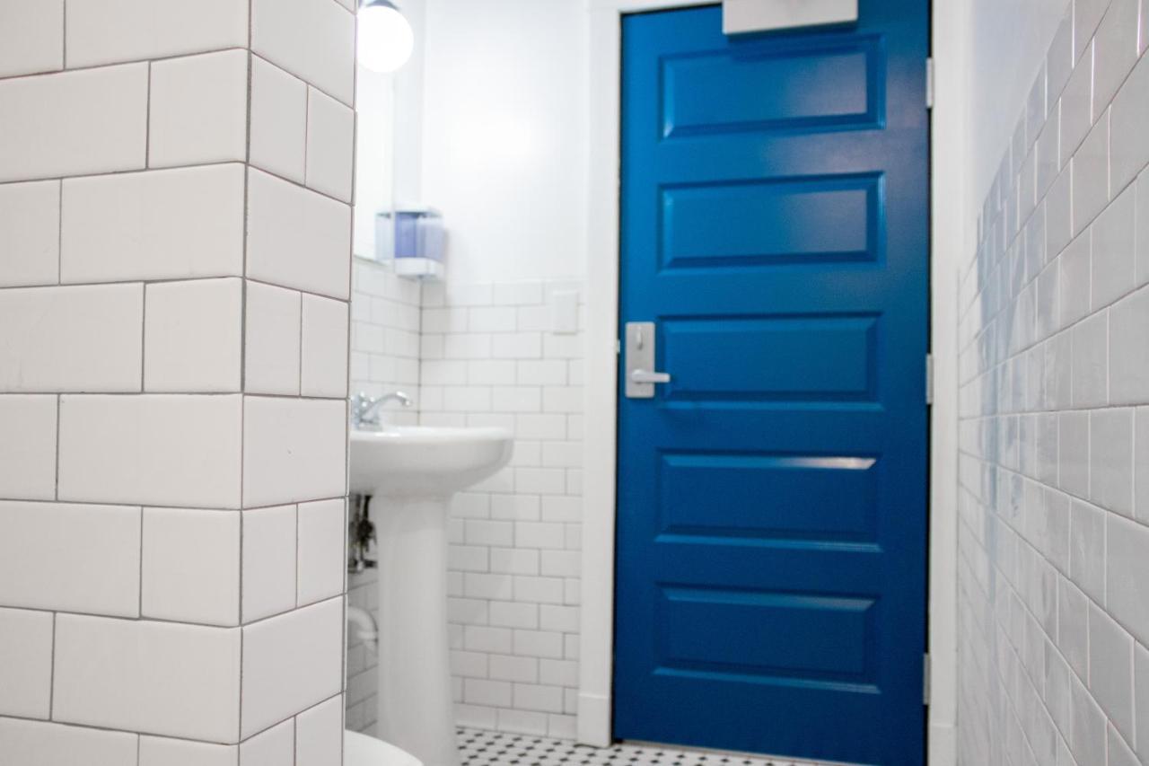 Private Euro Room