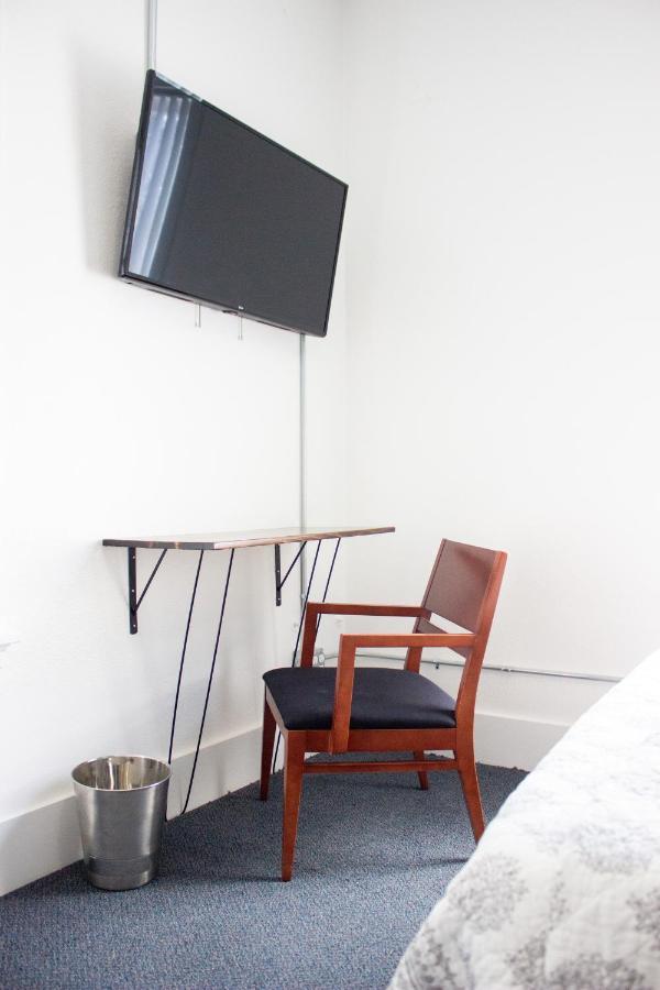 Private Ensuite Room