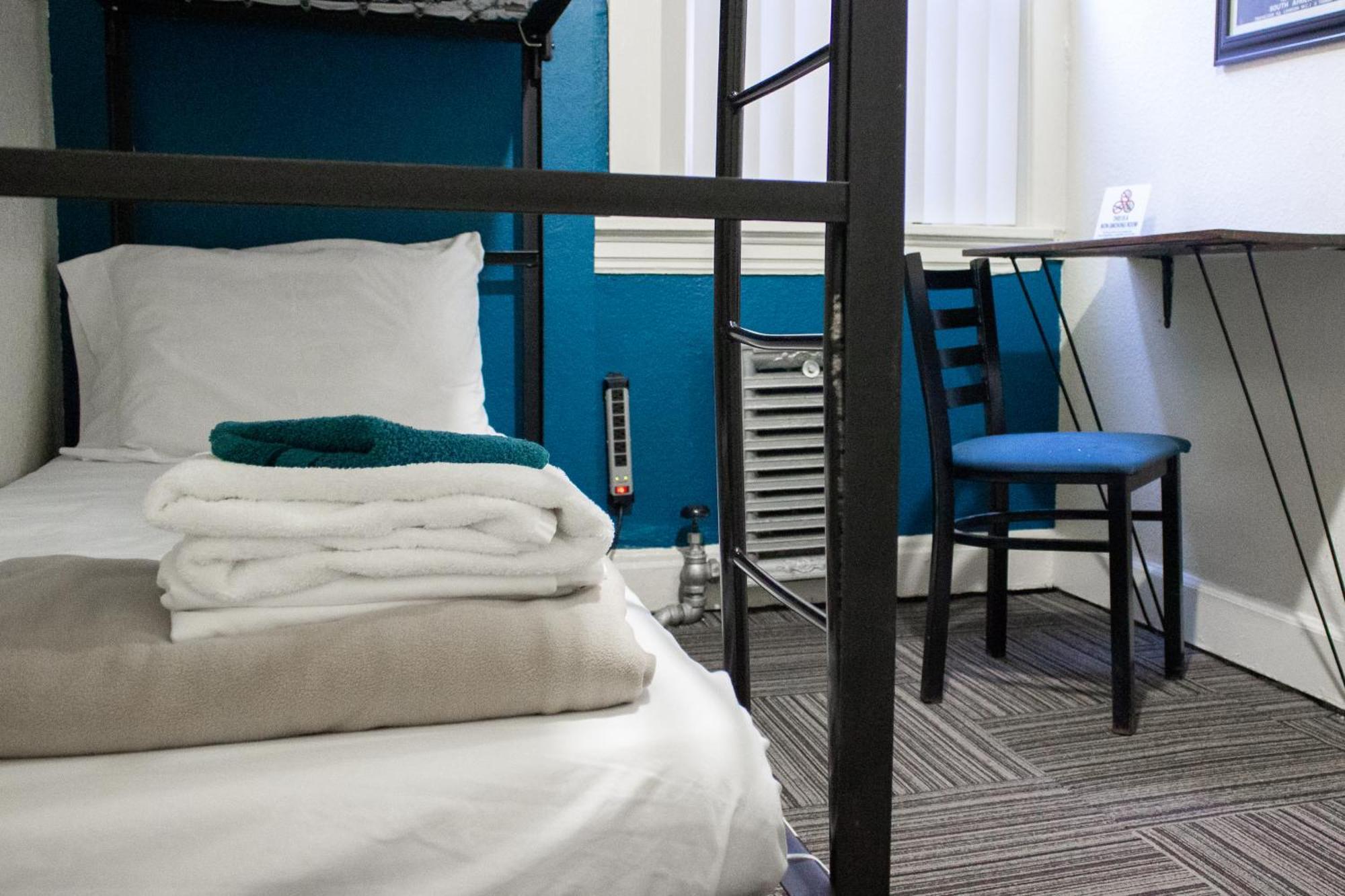 Private Friends Room