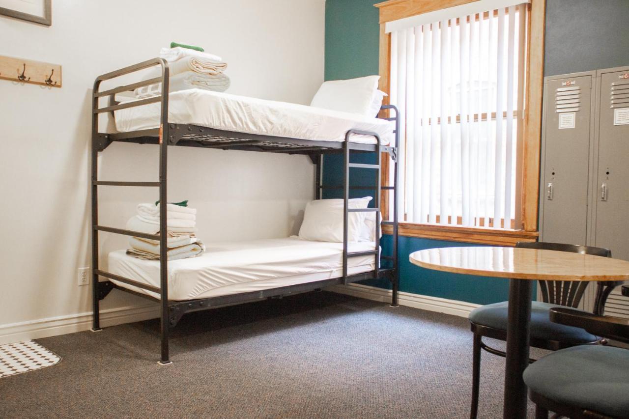 Bed 6-Bed Shared Female Dormitory Room